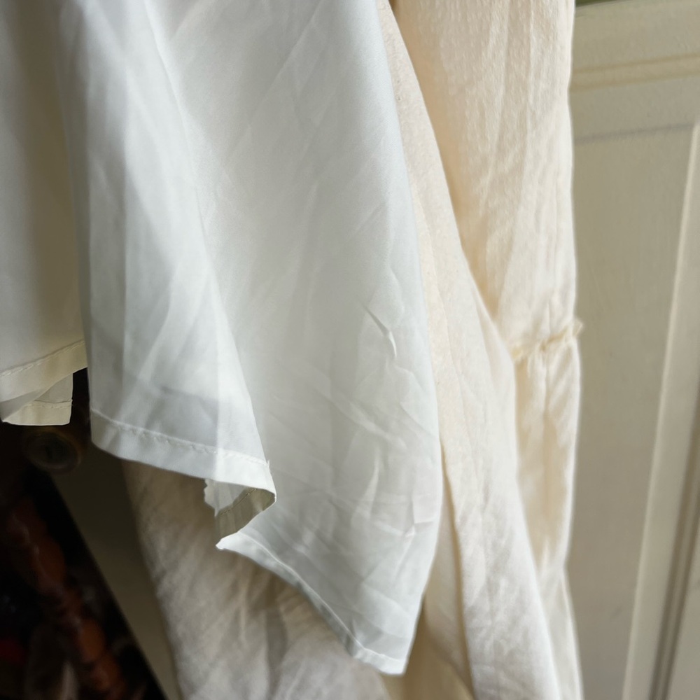 Elegant Cream Dress 
Size L - Picture 11 of 12